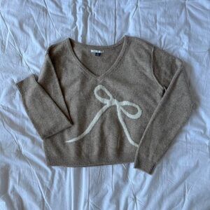 Women's American Eagle bow sweater